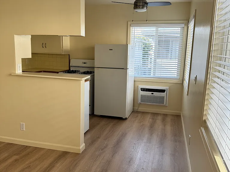808 Cohasset Ct — Photo 5