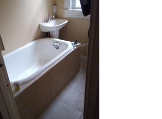 1724 Appleton St, Baltimore, MD 21217