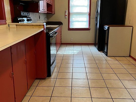 5th image of 4125 Arlington Rd NW