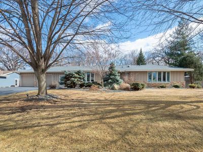 9968 Oak Shore Dr, Lakeville, MN, 55044
