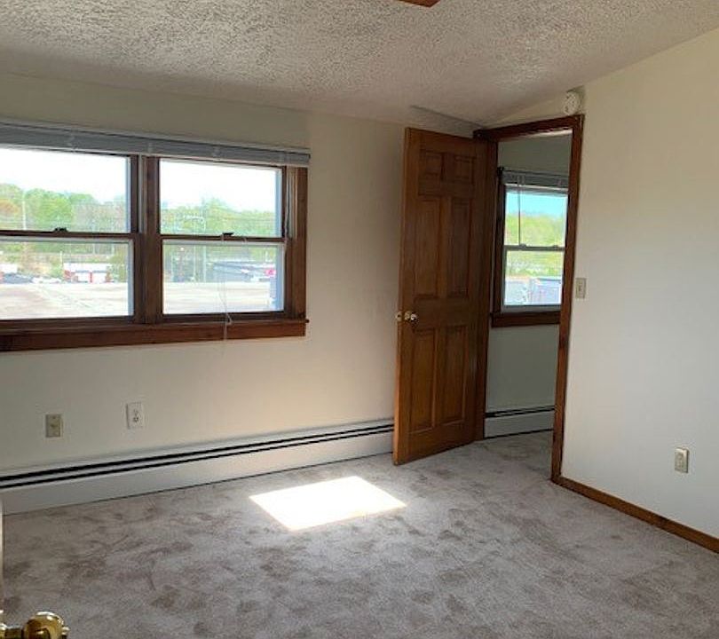 1st image of 935-947 W Main St APT 6