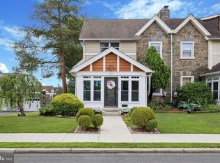 127 Crestview Rd, Upper Darby, PA 19082