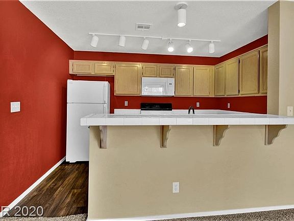 5th image of 8452 Boseck Dr Unit 255
