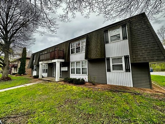 2nd image of 1914 Basten St #1