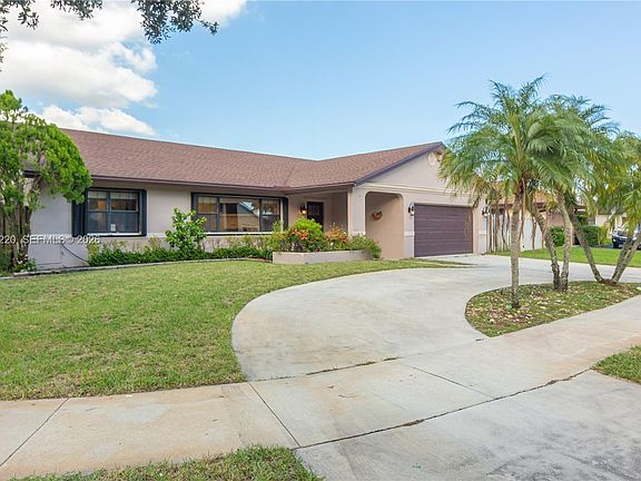 3rd image of 11945 SW 54th St