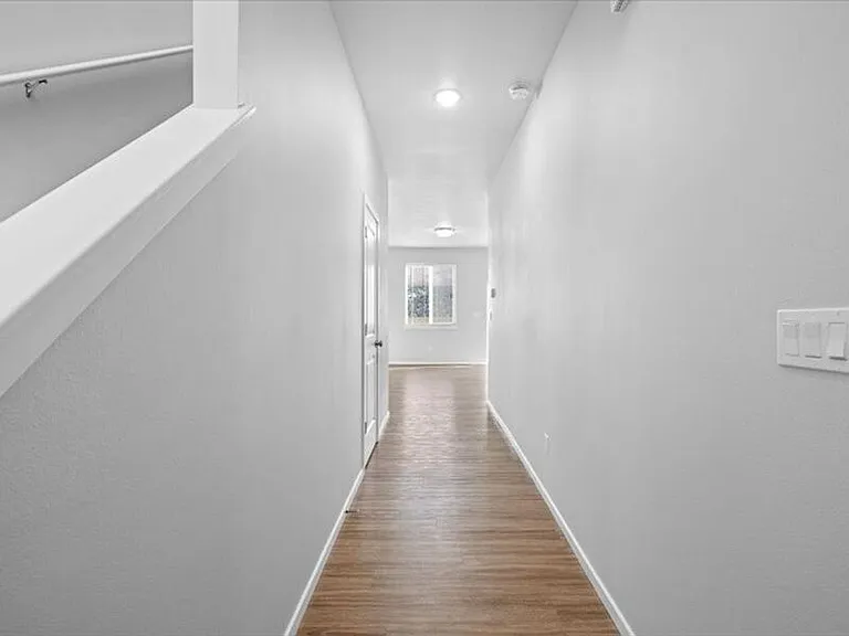 5329 Remington Dr — Photo 3