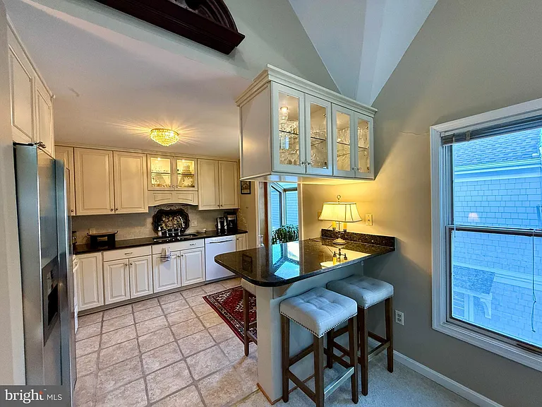 110 Annapolis St #A — Photo 6