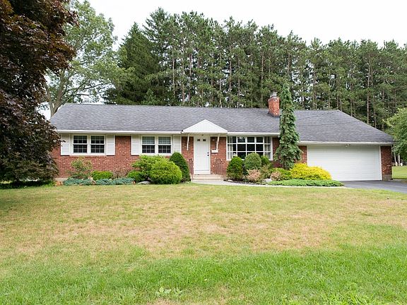 2nd image of 15 Evergreen Blvd