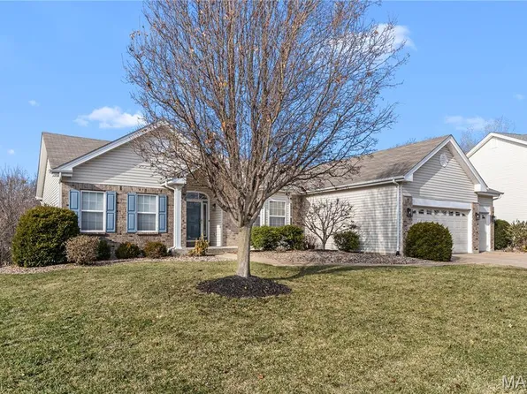 842 Brockwell Dr, Dardenne Prairie, MO 63368