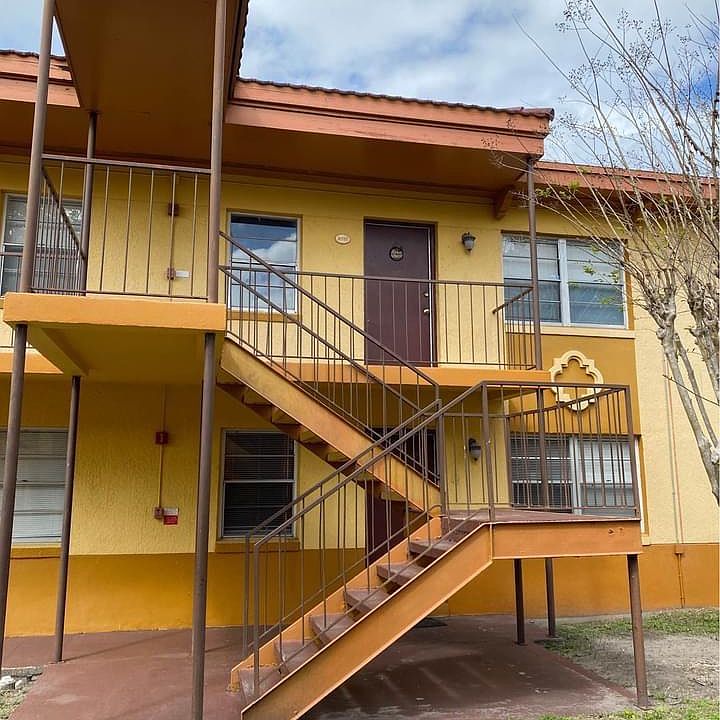 1st image of 733 McDougall Ct Suite 733