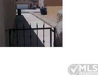 2nd image of 3100 Tierra Paola Ln