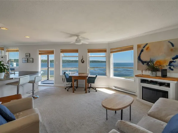 27 Island Hwy S #1202, Campbell River, BC V9W 1A2