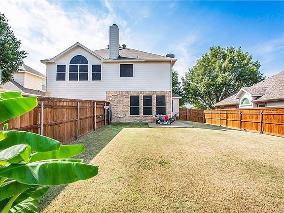 3rd image of 1413 Winterwood Dr