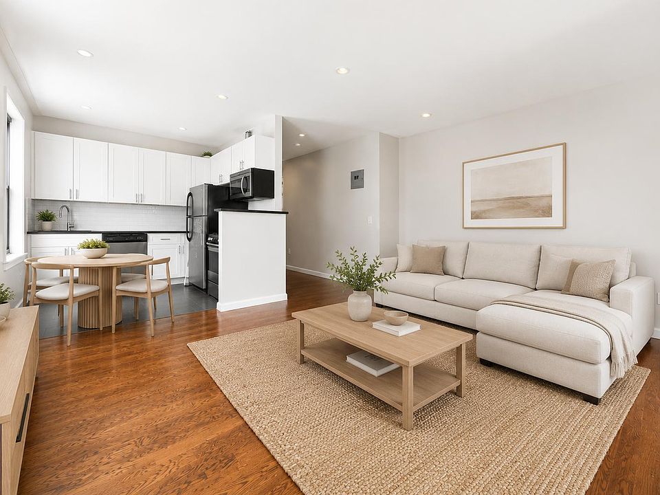 1st image of 546 Isham St APT 21A