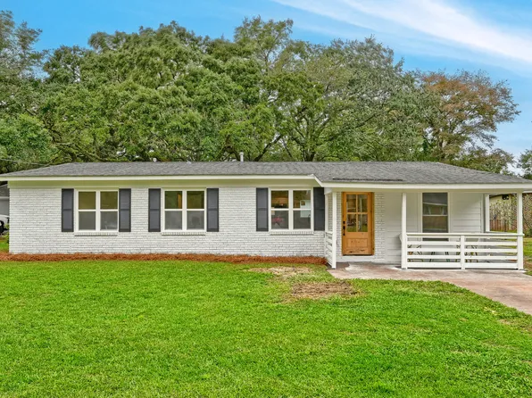 1472 Village Rd, Charleston, SC 29407