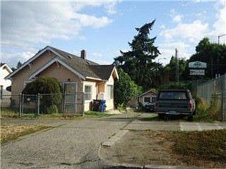 1st image of 3213 S Ferdinand St