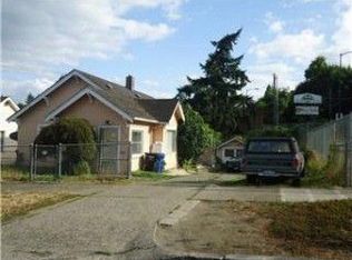 3213 S Ferdinand St, Seattle, WA 98118