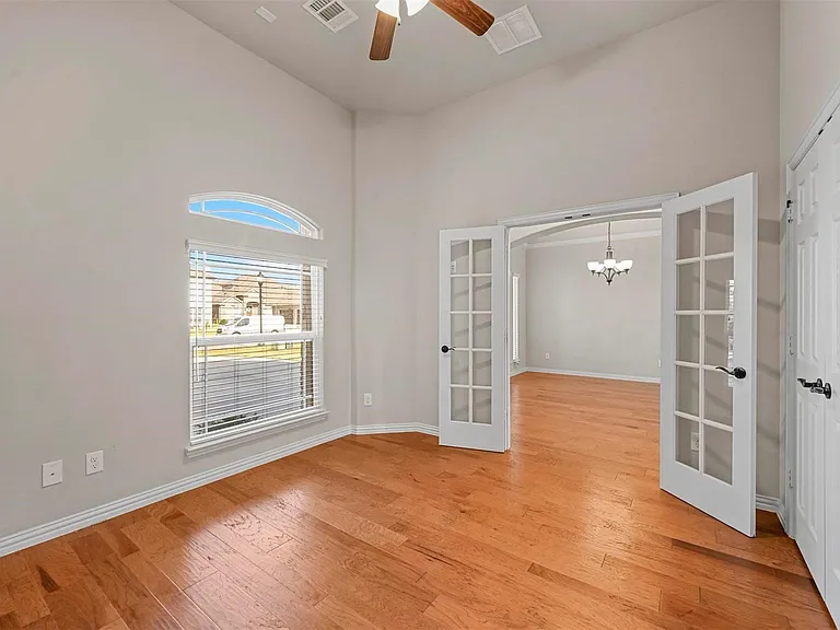 4229 Canadian River Dr — Photo 14