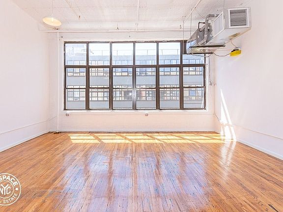 3rd image of 255 McKibbin St #417