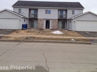 4475 Soda Creek Rd APT B, Oshkosh, WI 54901