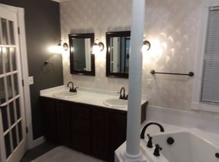 17524 64th Ave, Coopersville, MI 49404