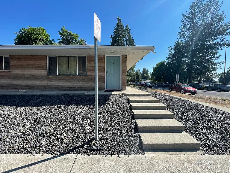 607 C Street in Cheney Near EWU Campus! — Photo 16