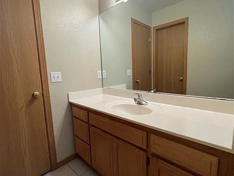 2229 E Cinnamon Way — Photo 10