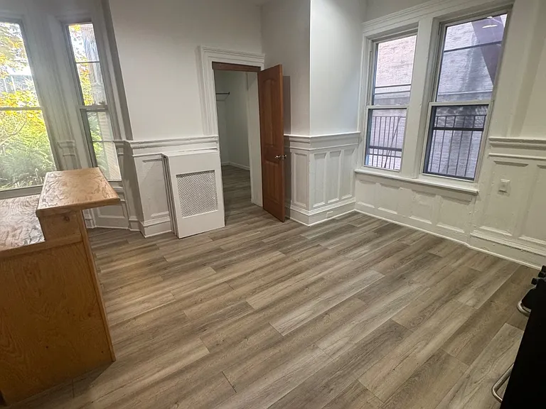 738 Kelly St #2 — Photo 4