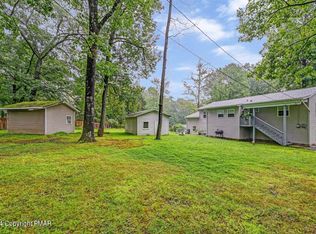 2411 Larkspur Dr, Stroudsburg, PA 18360