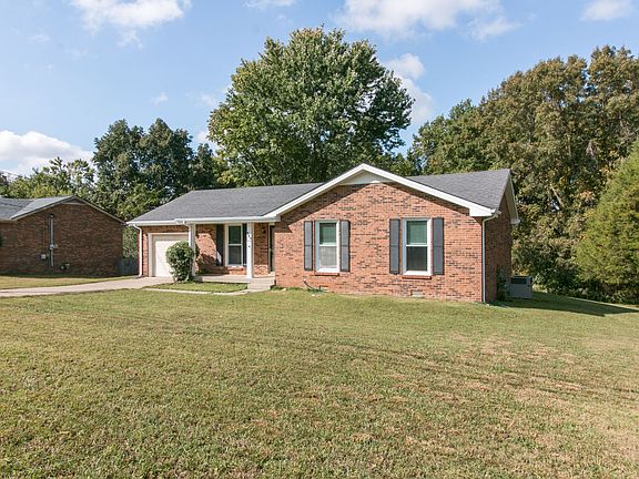 2nd image of 920 Dominion Dr