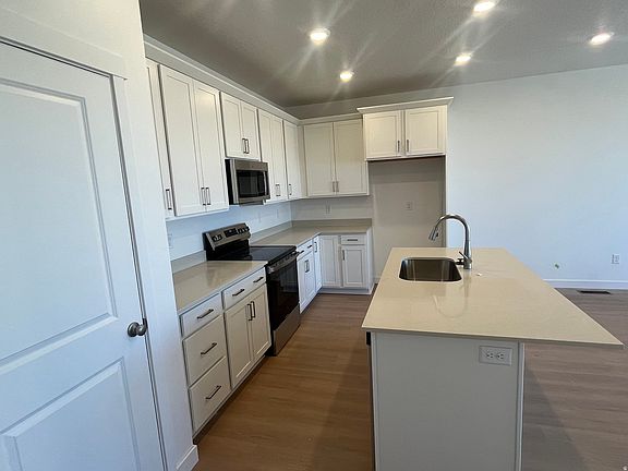 6th image of this home