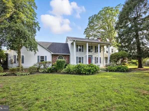 1825 Washington Ave, Vineland, NJ 08361