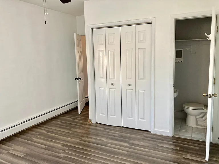 1028 E Passyunk Ave #2 — Photo 5