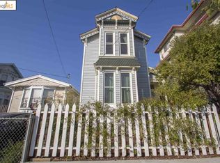 920 E 17th St, Oakland, CA 94606