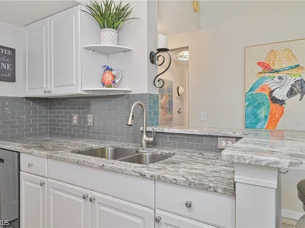 15630 Ocean Walk Cir APT 111, Fort Myers, FL 33908