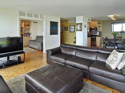 1310 N Ritchie Ct #7 — Photo 5