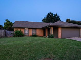 10404 Cricket Canyon Rd, Oklahoma City, OK 73162