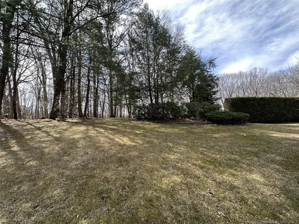 15 Lazy Brook Road, Shelton, CT 06484