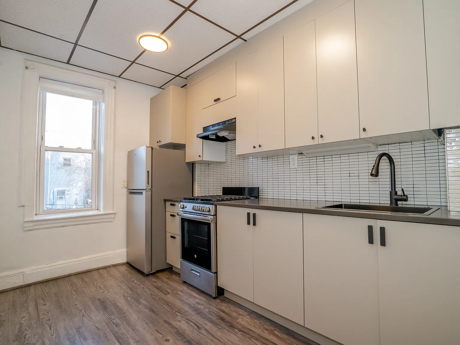 19 Reeve Place — Photo 3
