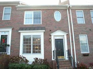 207 Brookgreen Dr, Chapel Hill, NC 27516