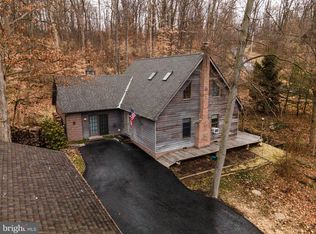 896 Eichele Rd, Perkiomenville, PA 18074
