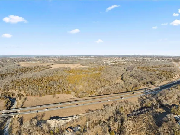 9100 Cedar Niles Rd, Lenexa, KS 66227