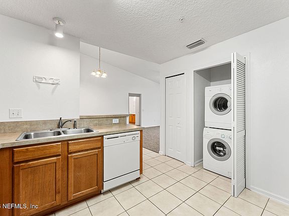 5th image of 6111 MAGGIES Circle #109
