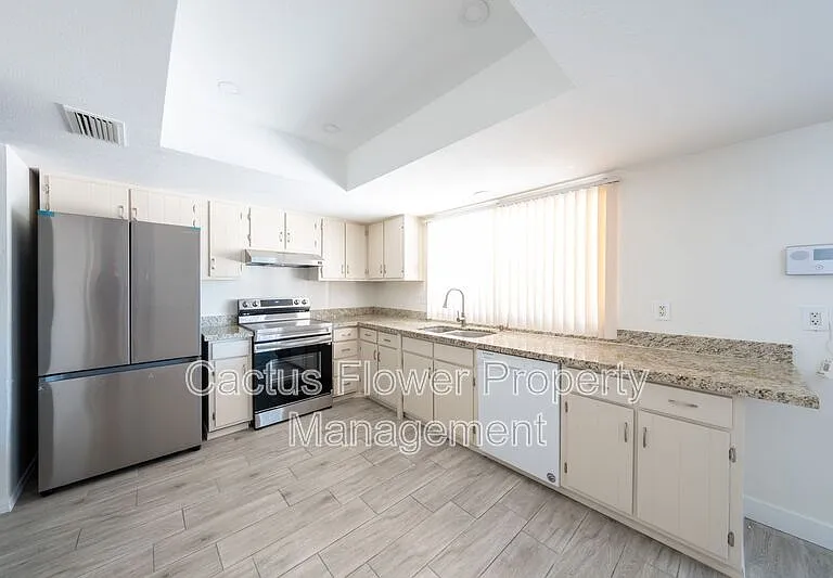 2147 W Edgewood Ave — Photo 8