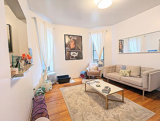 1st image of 69 W 105th St APT 4C