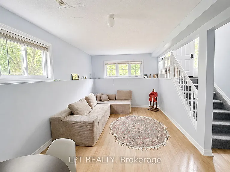 144 Shoreline Dr — Photo 12