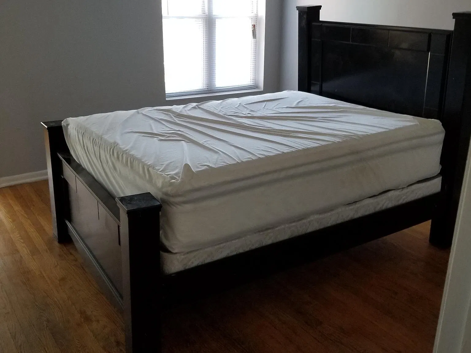 3 bed, 1200 sqft, $1,200 — Photo 4