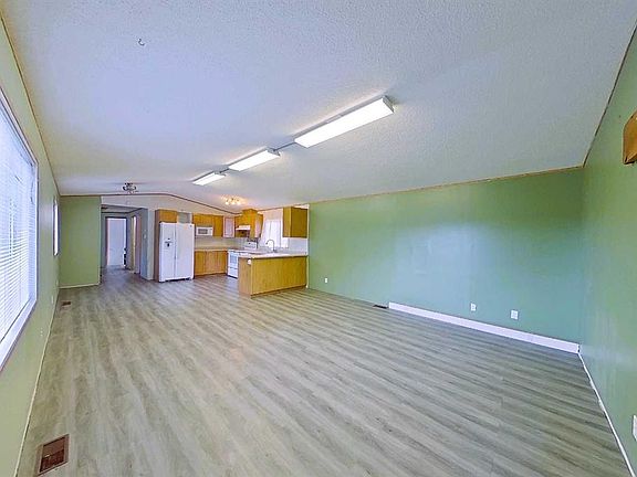 4th image of 1006 N 9th Ave
