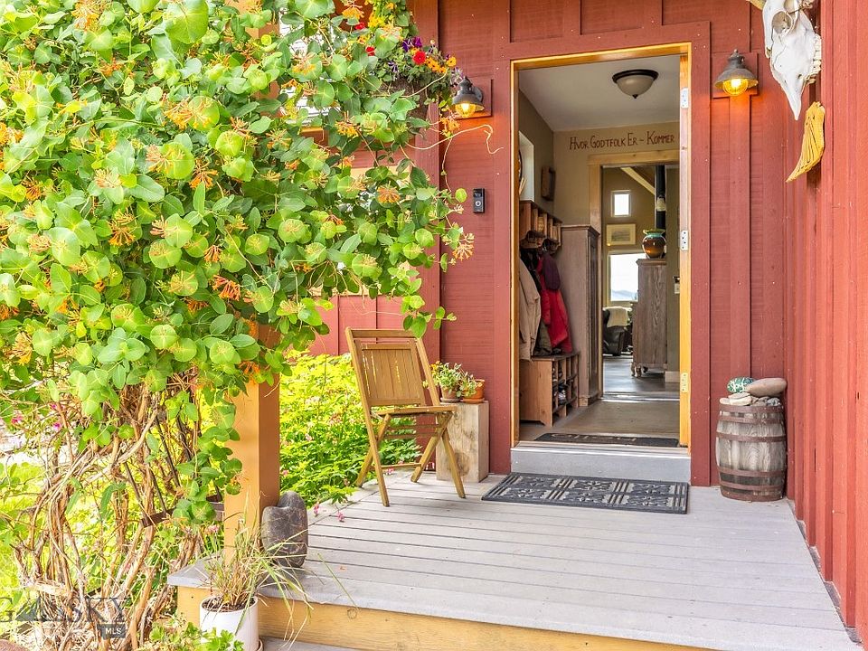 13th image of this home