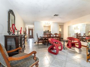 1807 W 68th St #1807, Hialeah, FL 33014